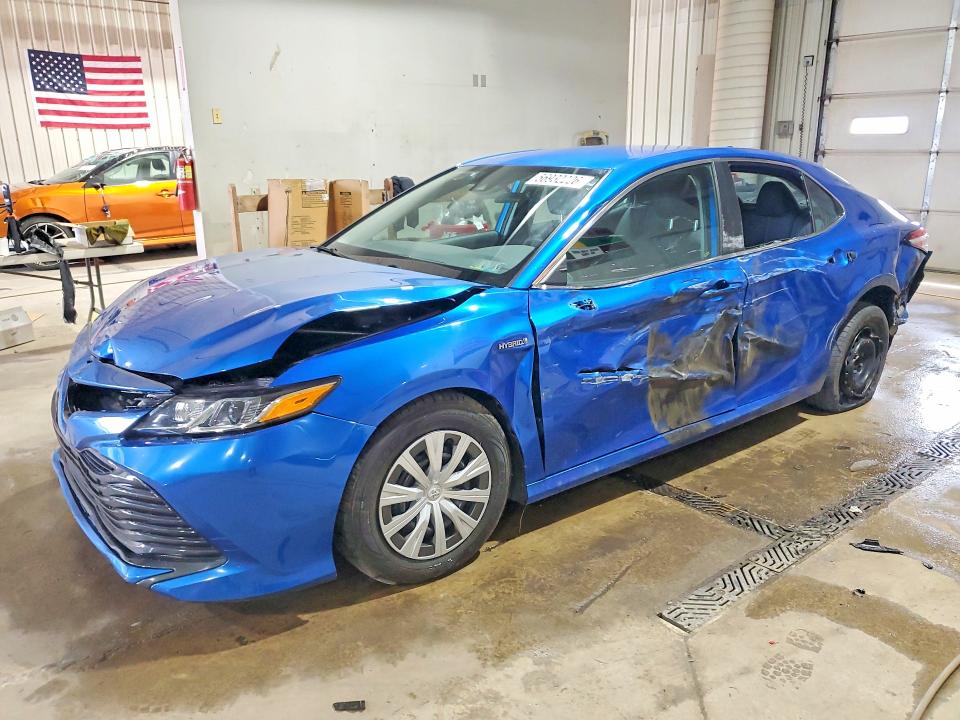 2020 TOYOTA CAMRY LE - 1