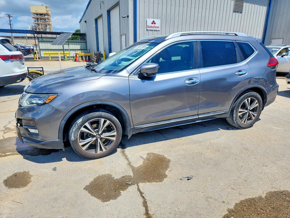 2017 NISSAN ROGUE SL - 1