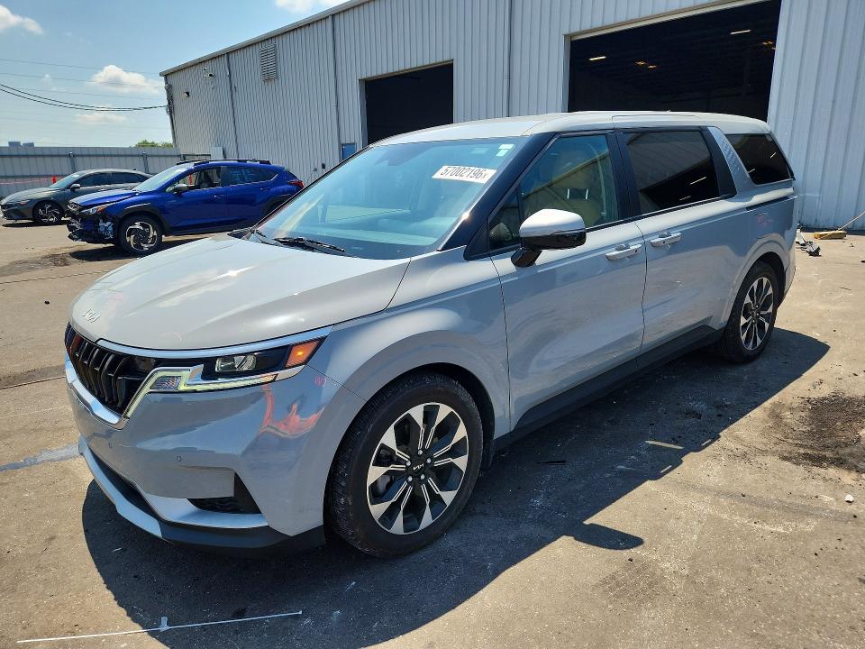 2022 KIA CARNIVAL EX - 1