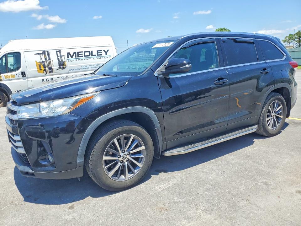 2019 TOYOTA HIGHLANDER XLE - 1