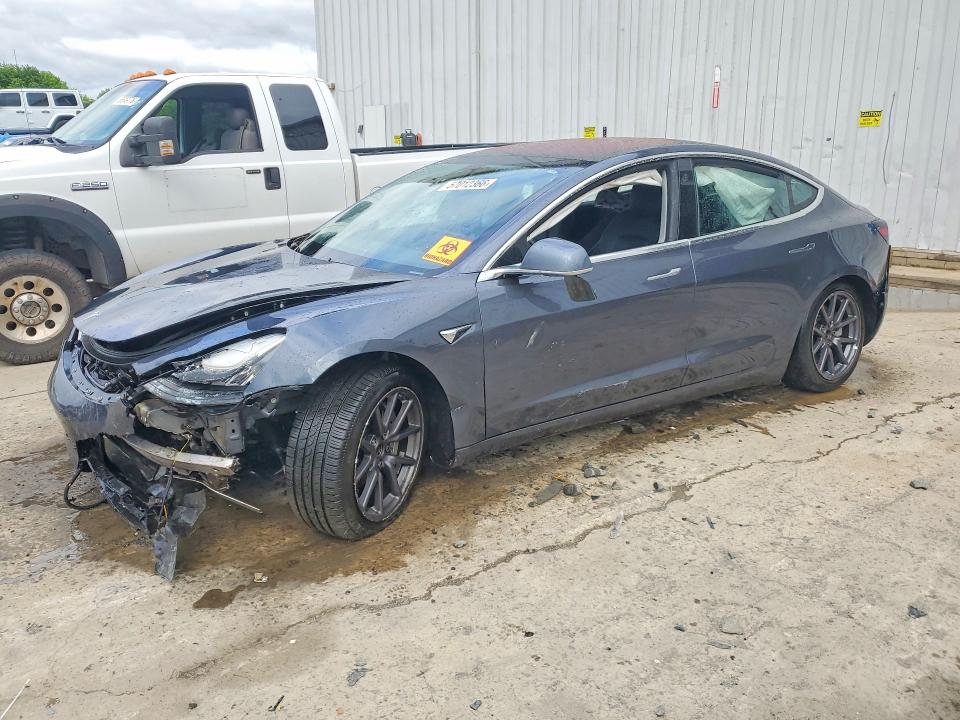 2018 TESLA MODEL 3 - 1