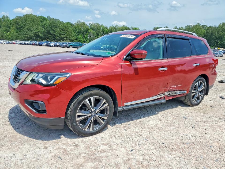 2017 NISSAN PATHFINDER PLATINUM - 1