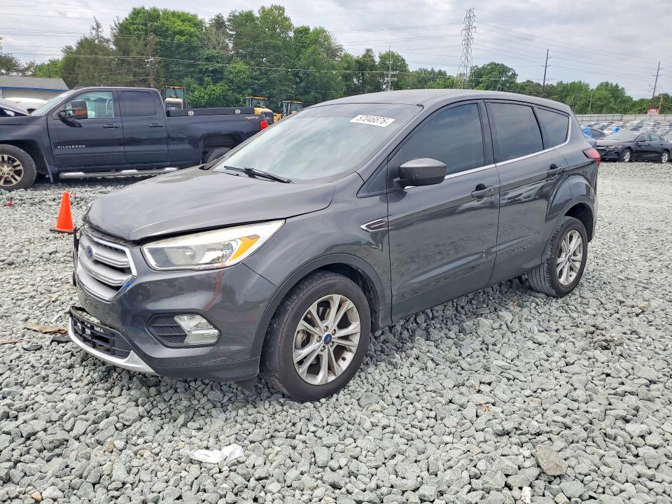 2019 FORD ESCAPE SE - 1