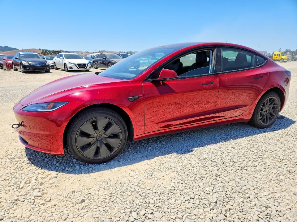 2025 TESLA MODEL 3 - 1