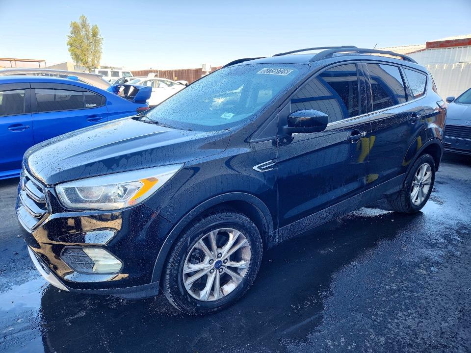 2017 FORD ESCAPE SE - 1