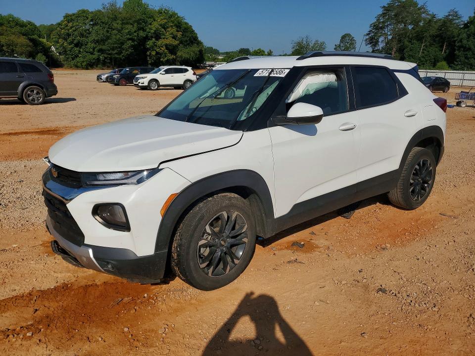 2023 CHEVROLET TRAILBLAZER LT - 1