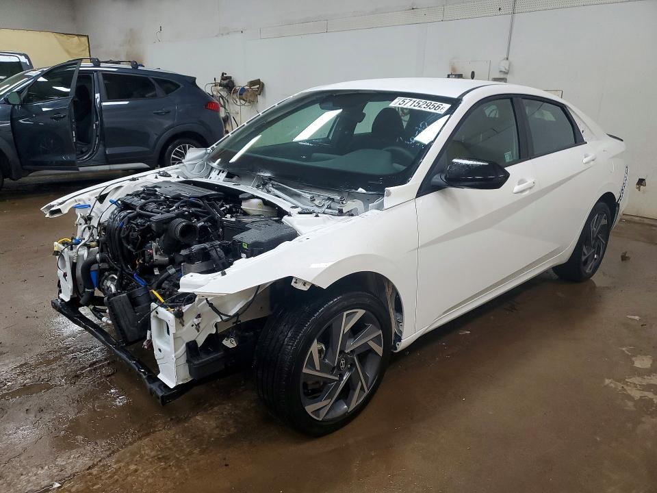 2025 HYUNDAI ELANTRA SEL SPORT - 1