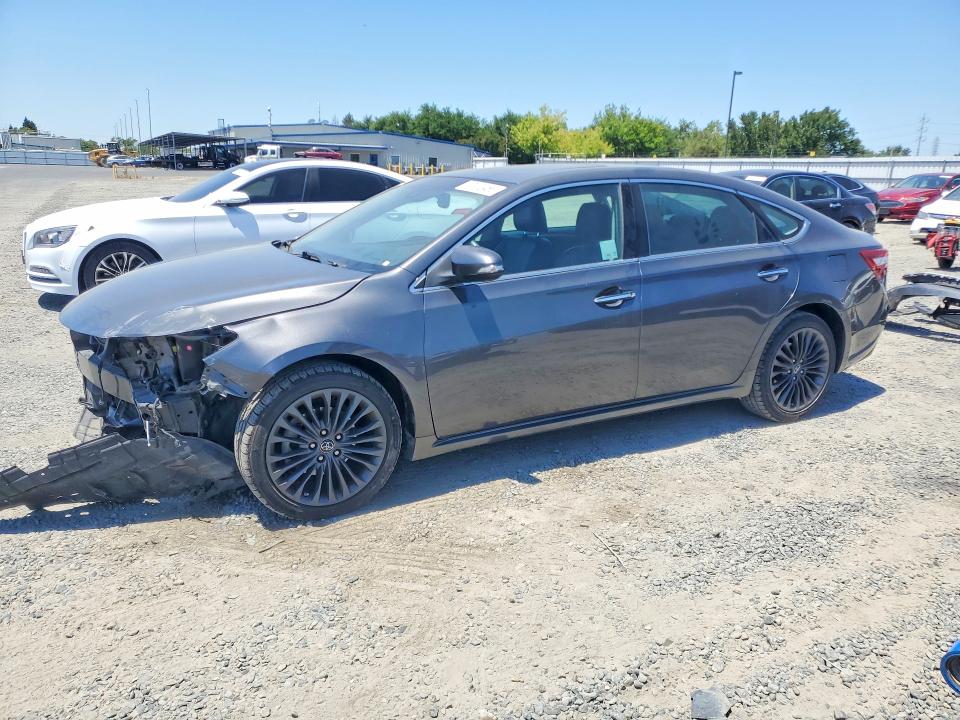 2018 TOYOTA AVALON TOURING - 1