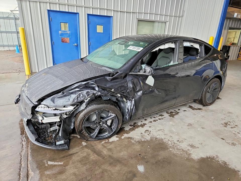2026 TESLA MODEL Y - 1