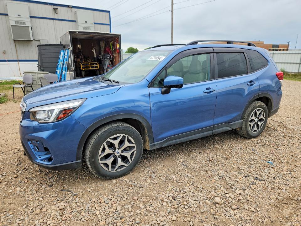 2020 SUBARU FORESTER PREMIUM - 1