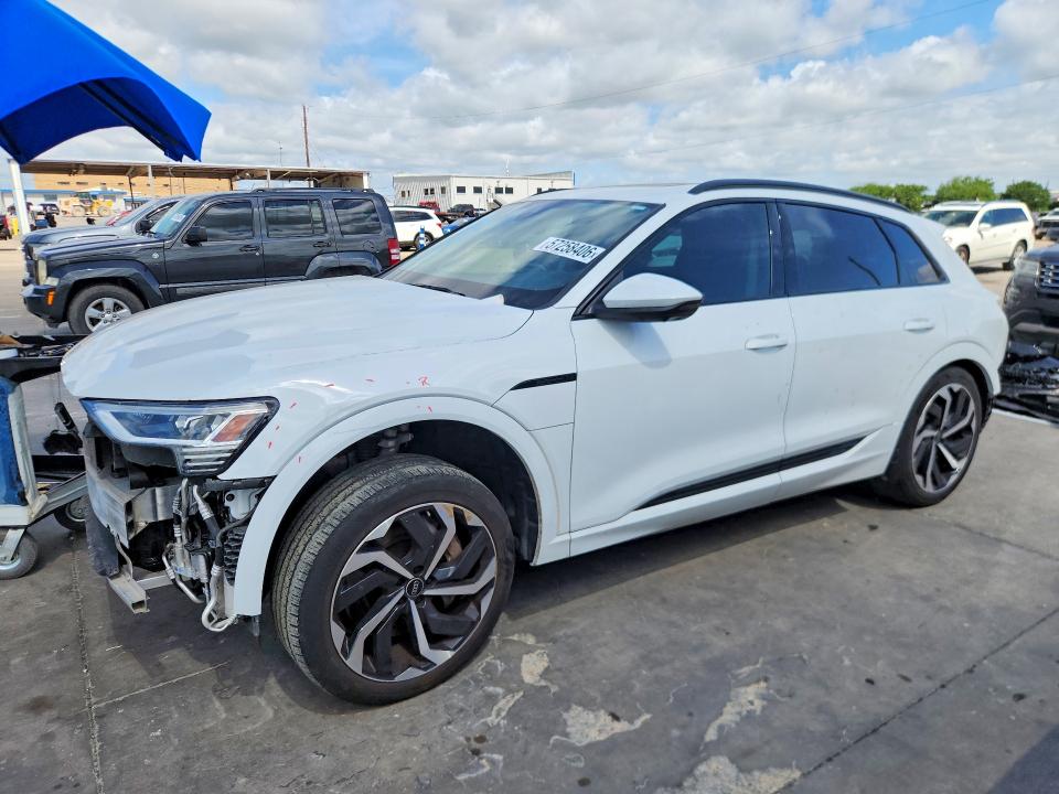 2024 AUDI Q8 E-TRON PREMIUM PLUS - 1