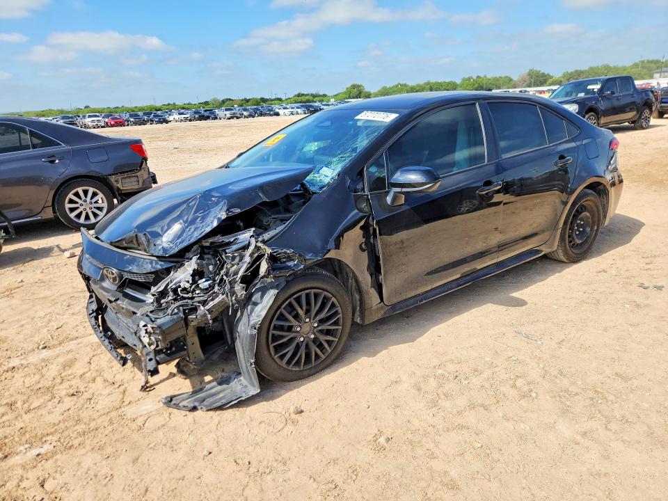 2024 TOYOTA COROLLA LE - 1
