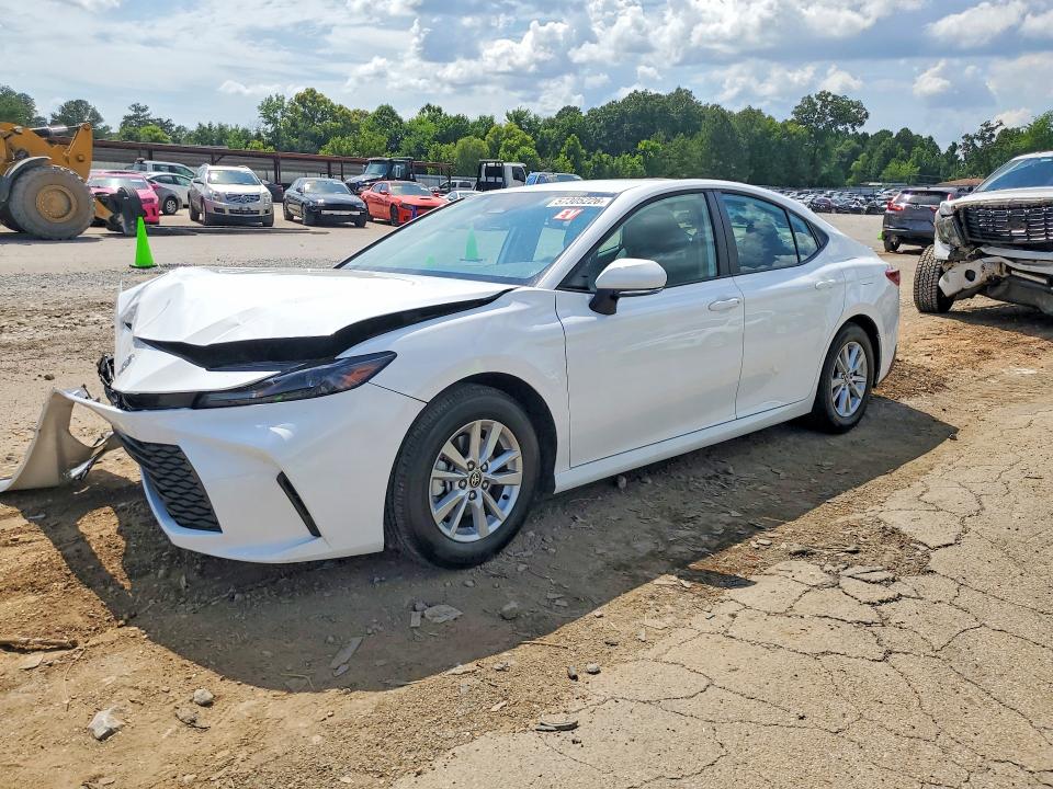 2026 TOYOTA CAMRY LE - 1