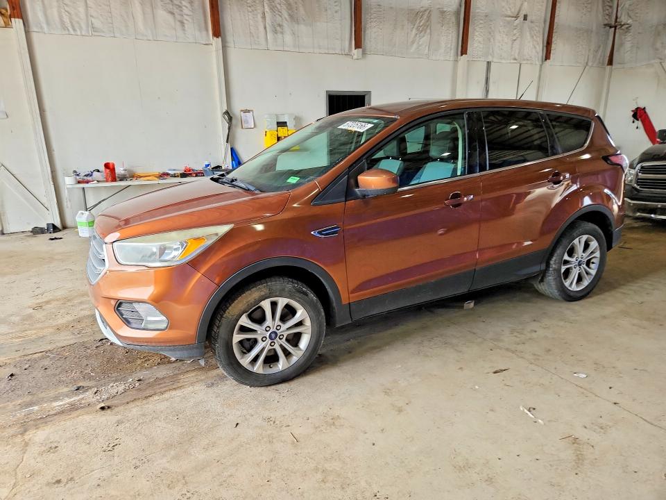 2017 FORD ESCAPE SE - 1