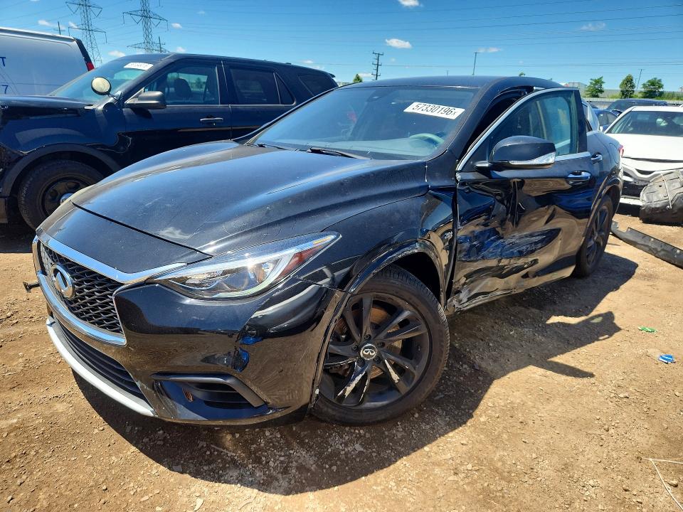 2017 INFINITI QX30 BASE - 1