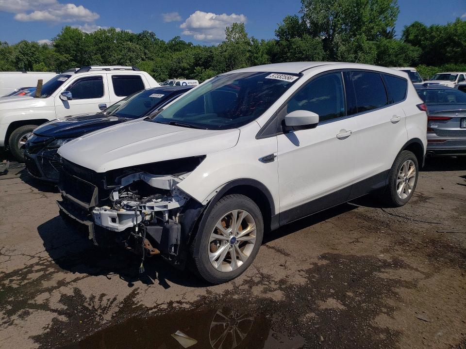 2017 FORD ESCAPE SE - 1