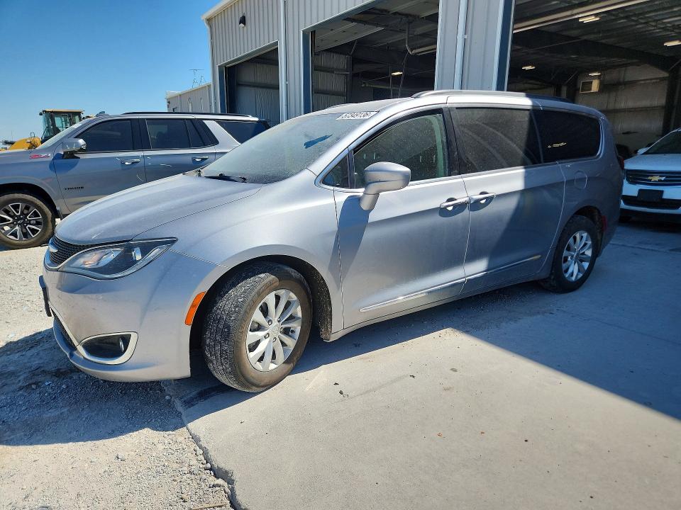2017 CHRYSLER PACIFICA TOURING L - 1