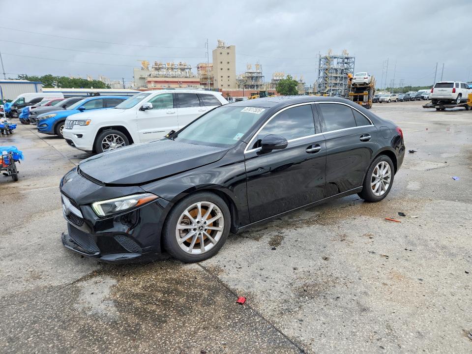 2020 MERCEDES-BENZ A 220 - 1