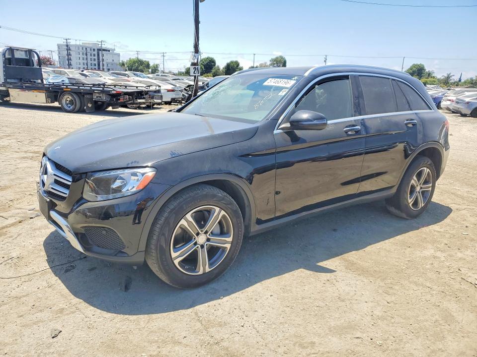 2017 MERCEDES-BENZ GLC 300 - 1