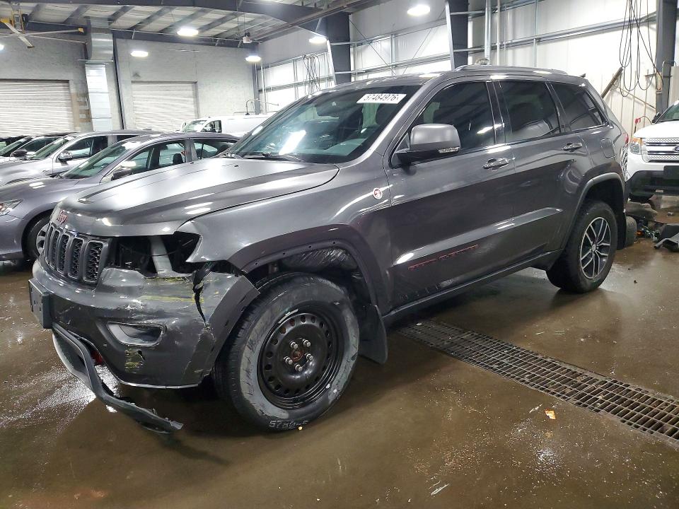 2017 JEEP GRAND CHEROKEE TRAILHAWK - 1