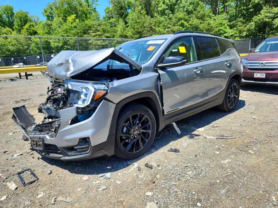 2024 GMC TERRAIN SLT - 1