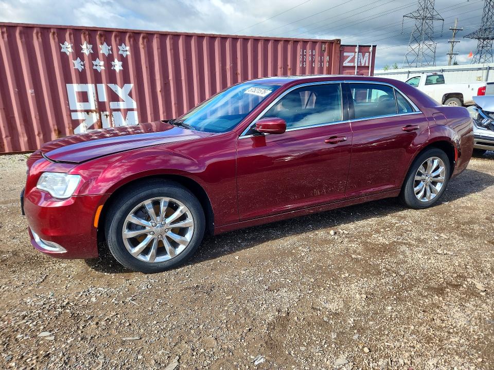 2016 CHRYSLER 300 LIMITED - 1
