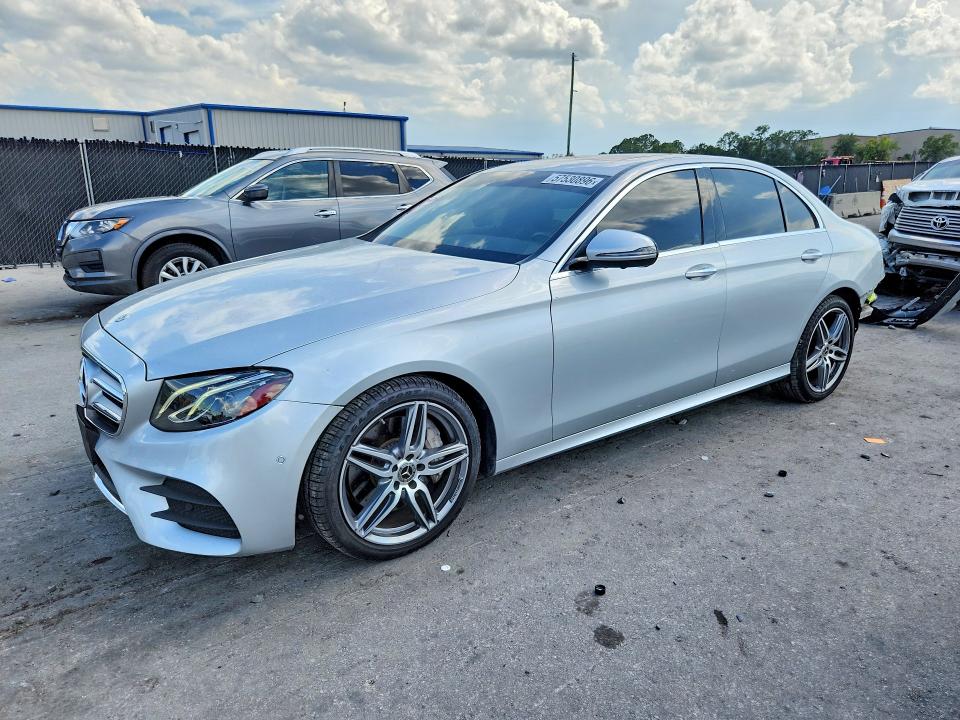 2019 MERCEDES-BENZ E 300 - 1