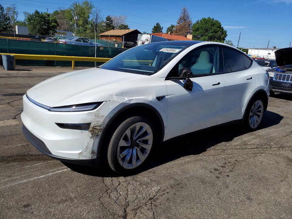 2026 TESLA MODEL Y - 1
