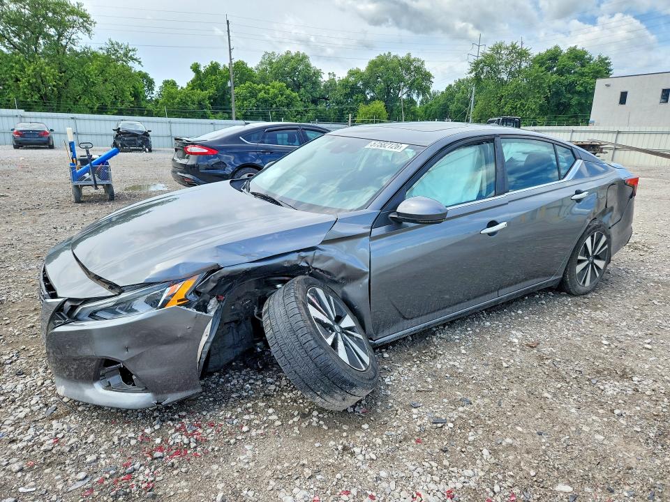 2022 NISSAN ALTIMA SV - 1