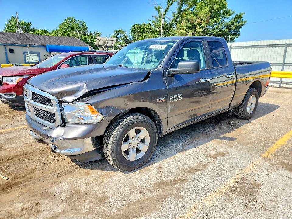 2017 RAM 1500 SLT - 1