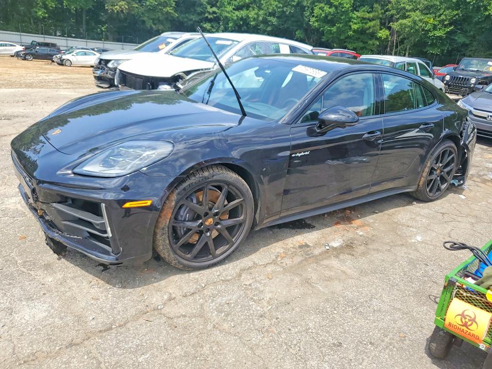 2025 PORSCHE PANAMERA 4 E-HYBRID - 1
