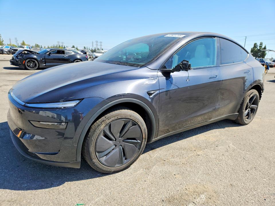 2026 TESLA MODEL Y - 1
