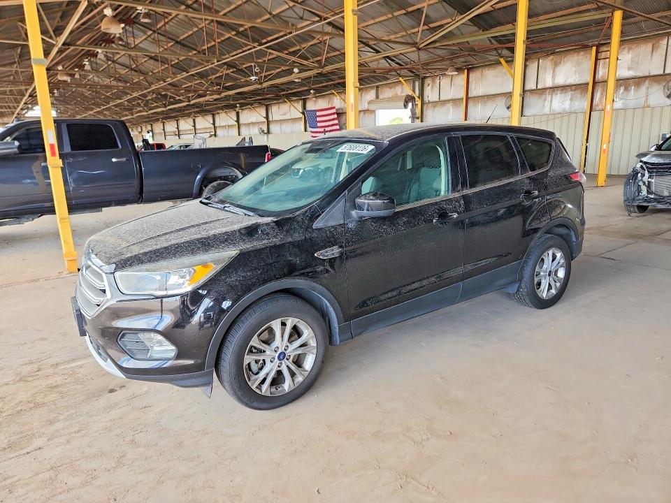 2017 FORD ESCAPE SE - 1
