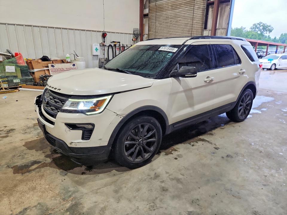 2018 FORD EXPLORER XLT - 1