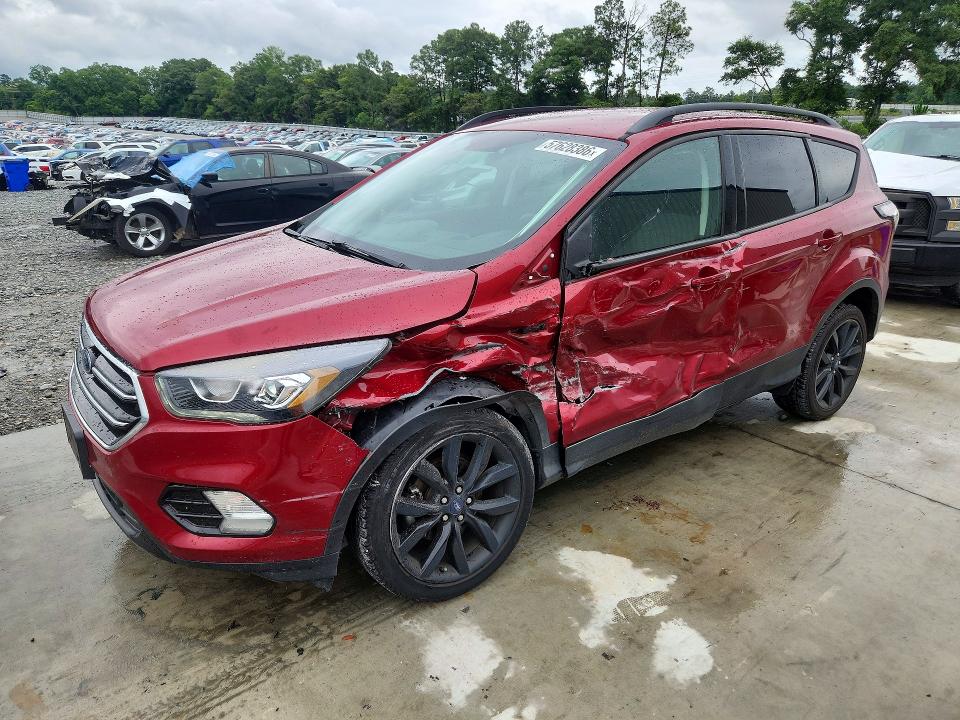 2018 FORD ESCAPE SE - 1