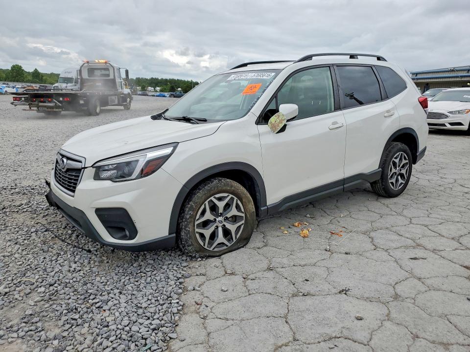 2021 SUBARU FORESTER PREMIUM - 1