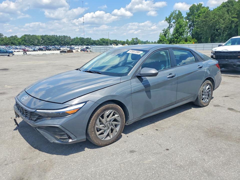 2024 HYUNDAI ELANTRA SEL - 1