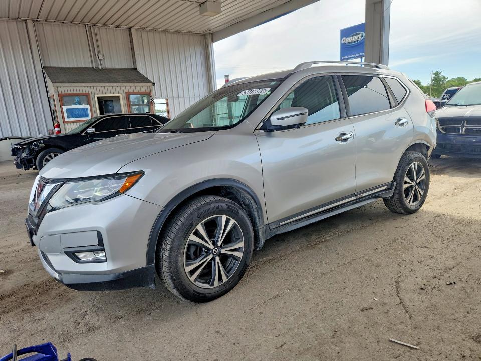 2017 NISSAN ROGUE SL - 1