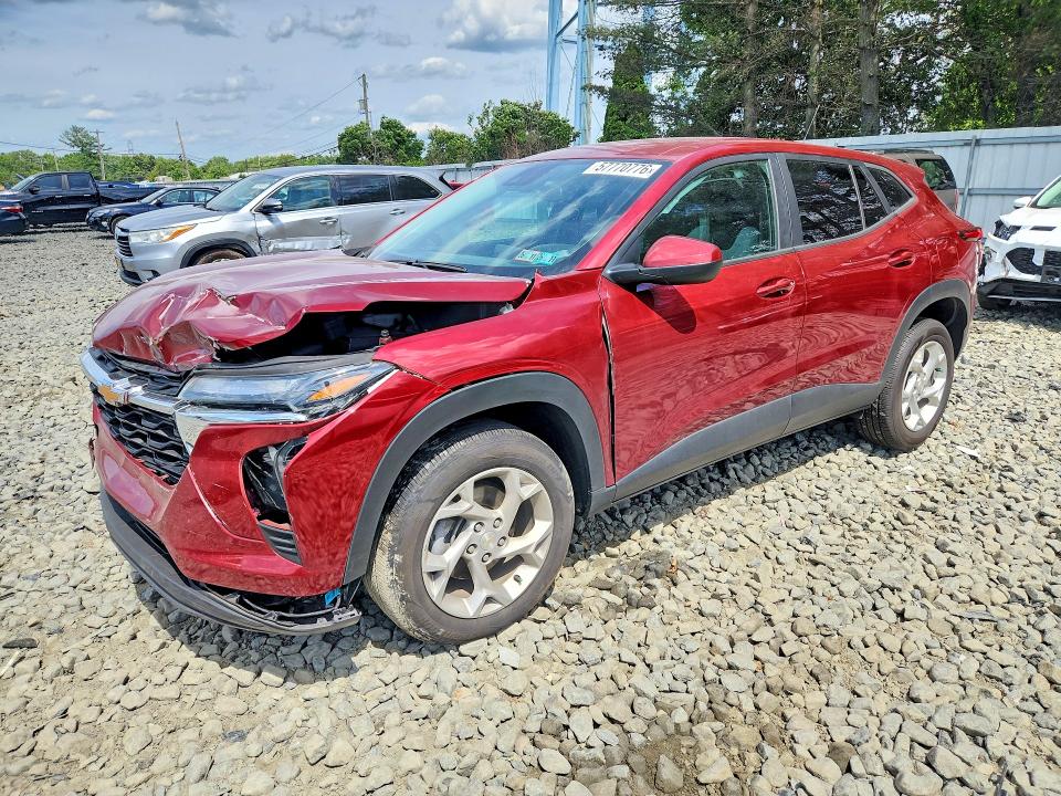 2025 CHEVROLET TRAX LS - 1