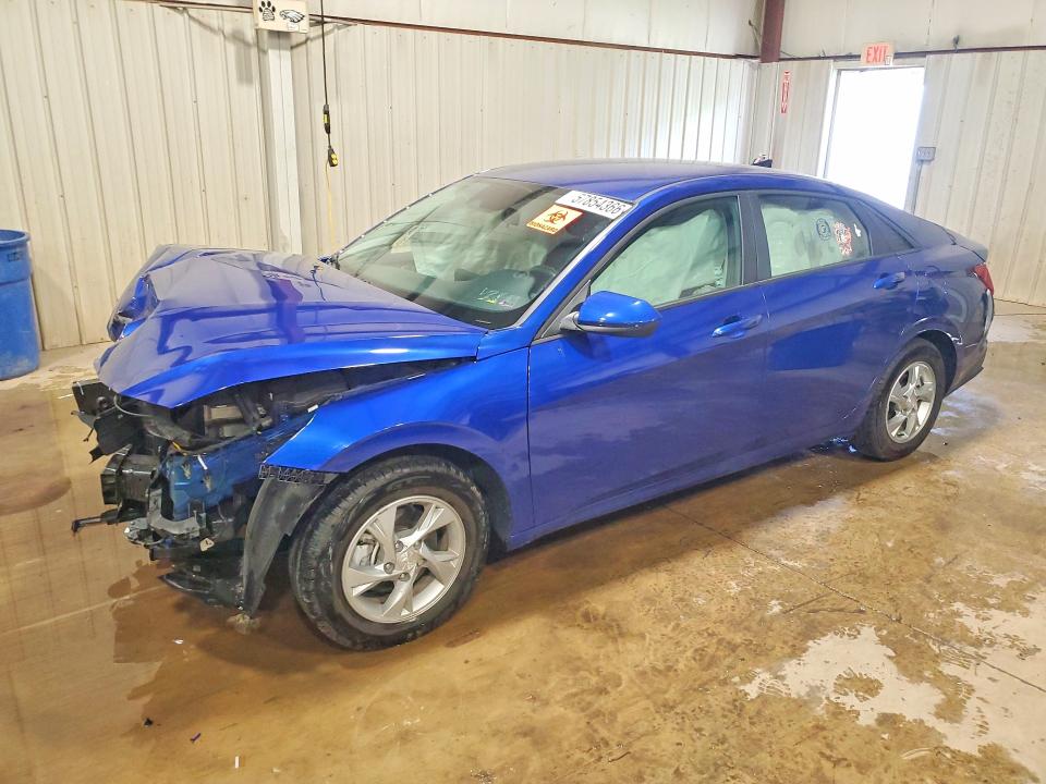 2022 HYUNDAI ELANTRA SE - 1
