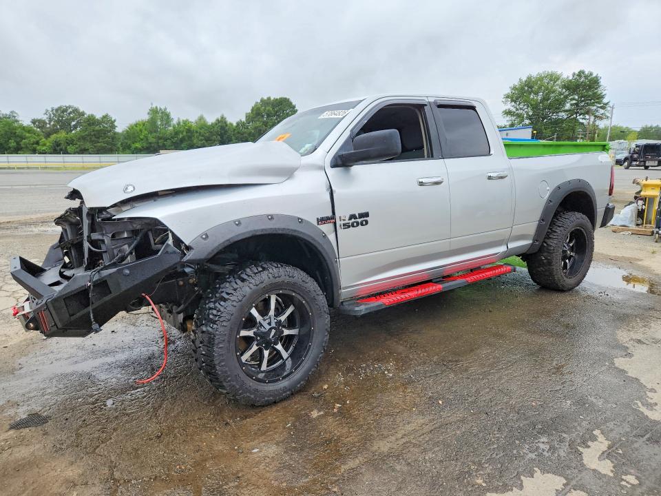 2017 RAM 1500 SLT - 1