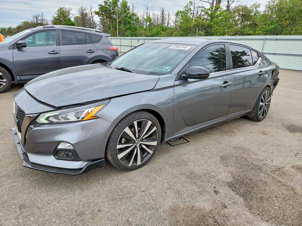 2022 NISSAN ALTIMA SR - 1