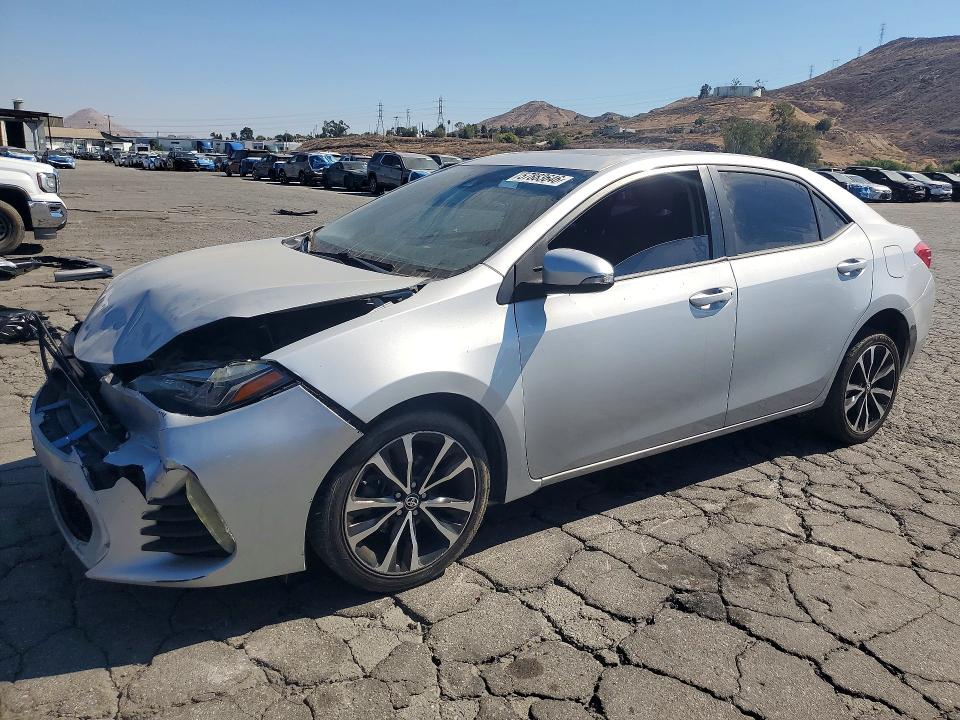 2017 TOYOTA COROLLA SE - 1