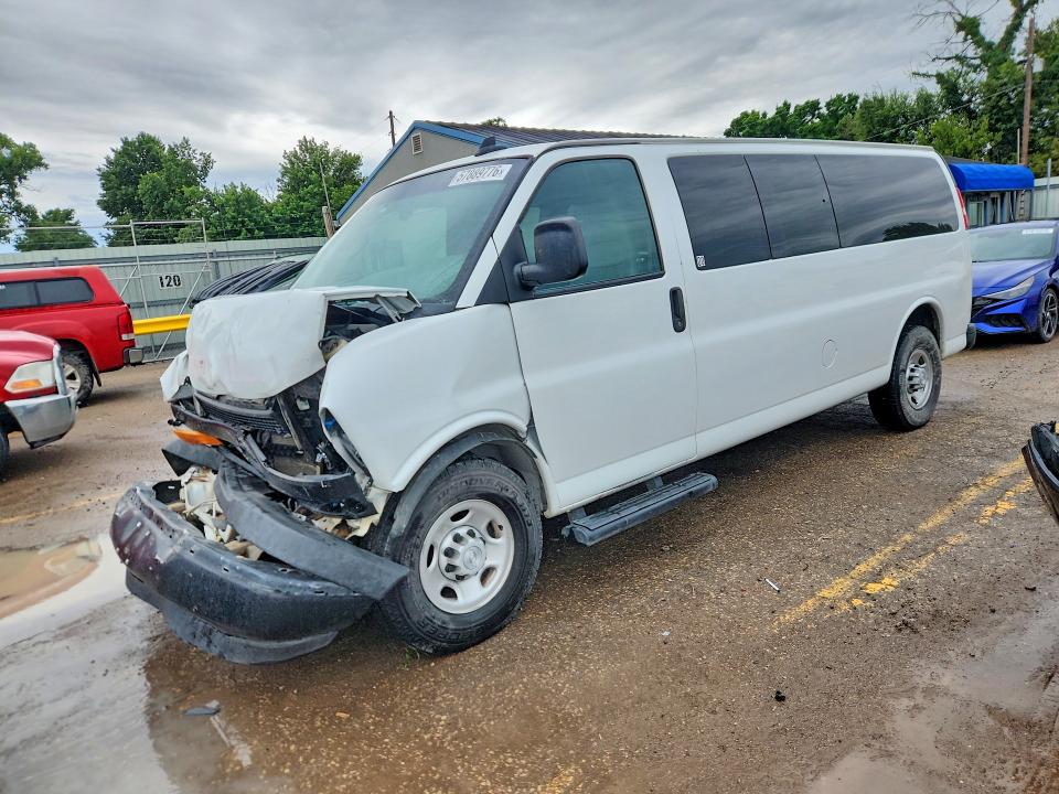 2018 CHEVROLET EXPRESS G3500 LS - 1