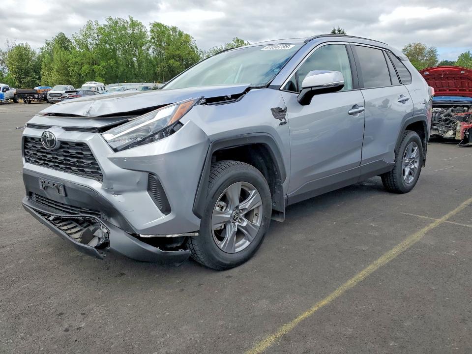 2025 TOYOTA RAV4 XLE - 1