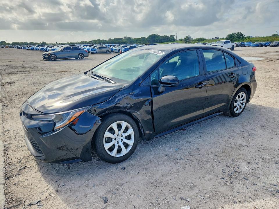 2024 TOYOTA COROLLA LE - 1
