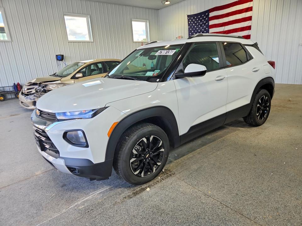 2023 CHEVROLET TRAILBLAZER LT - 1