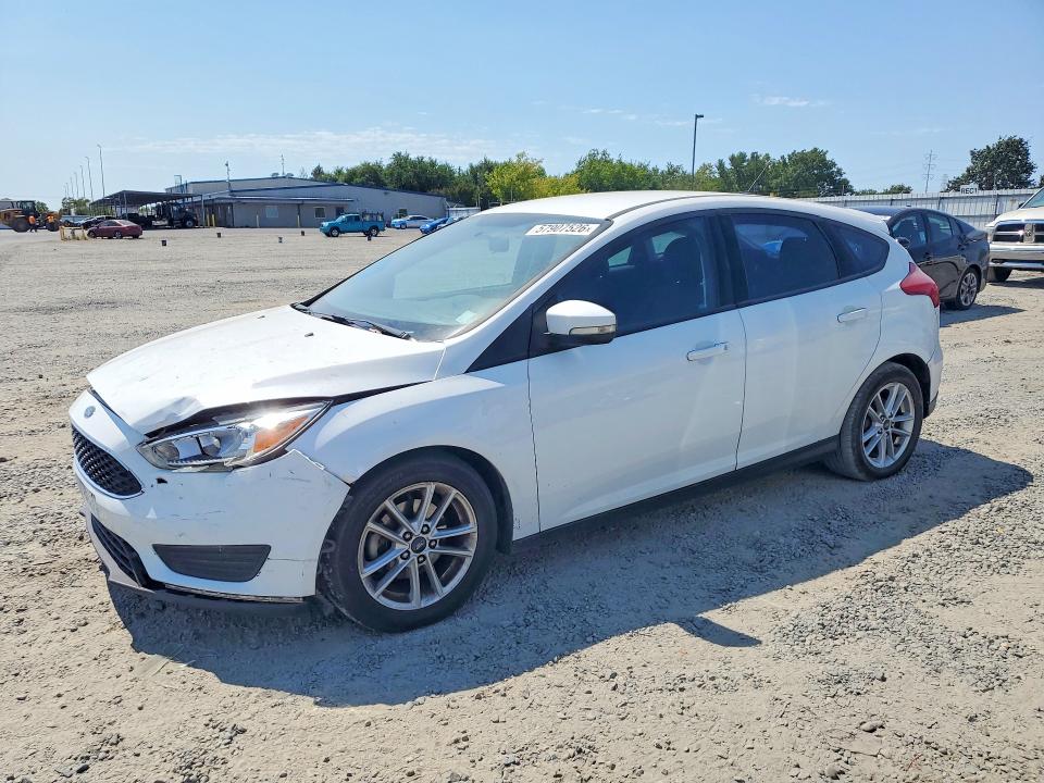 2017 FORD FOCUS SE - 1
