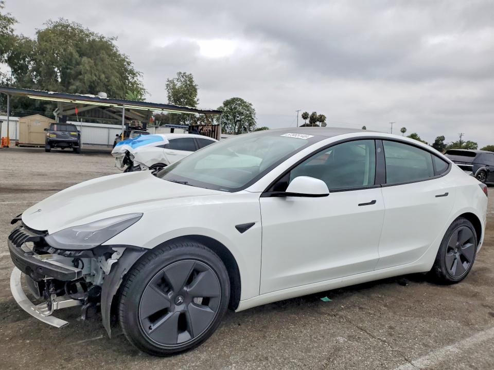 2023 TESLA MODEL 3 - 1