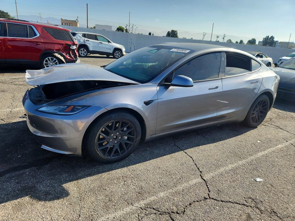 2025 TESLA MODEL 3 - 1